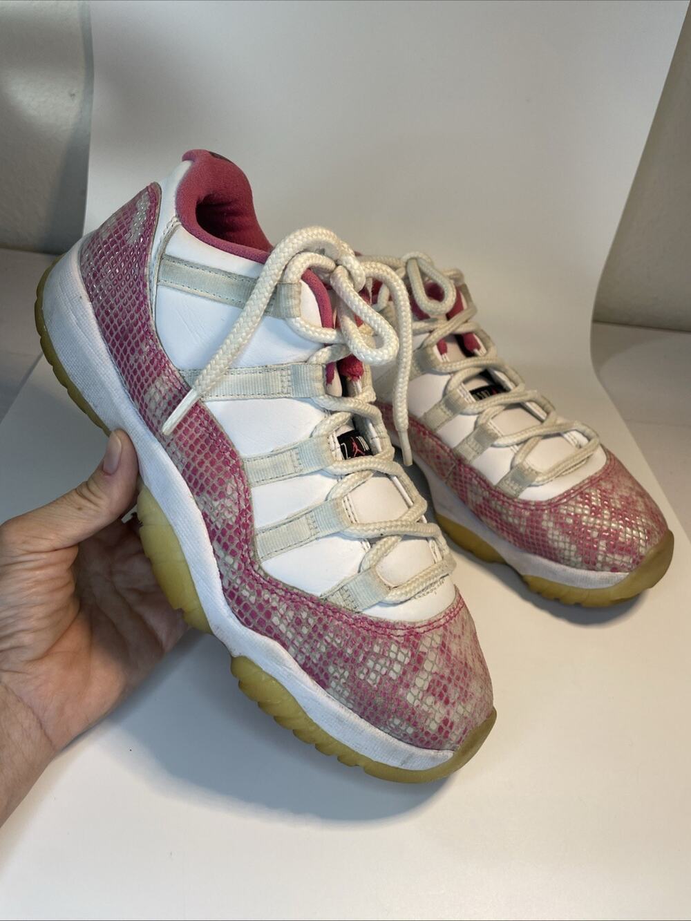 Size 7.5 Nike Air Jordan 11 XI Retro Low Pink Snakeskin W AH7860-106